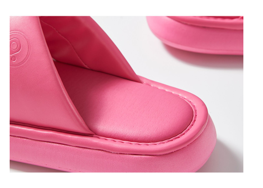Cushioned Indoor/Outdoor Slippers - For Everyday Comfort